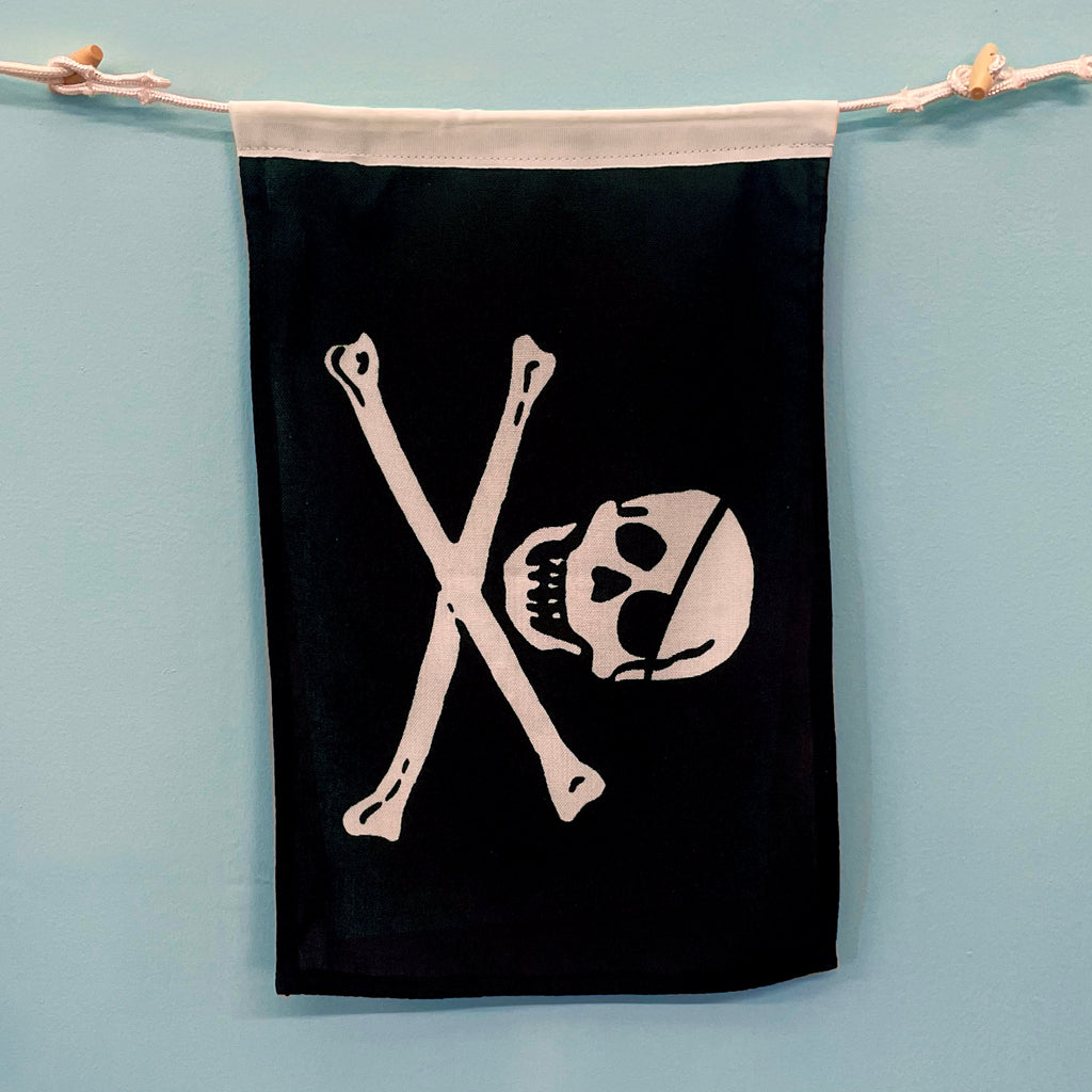 Pirate Nautical Signal Flag – Fun Maritime Flag